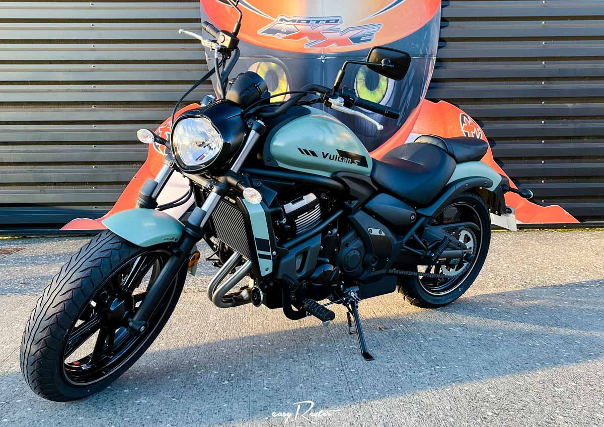 location moto Le Mans Kawasaki Z 650 1