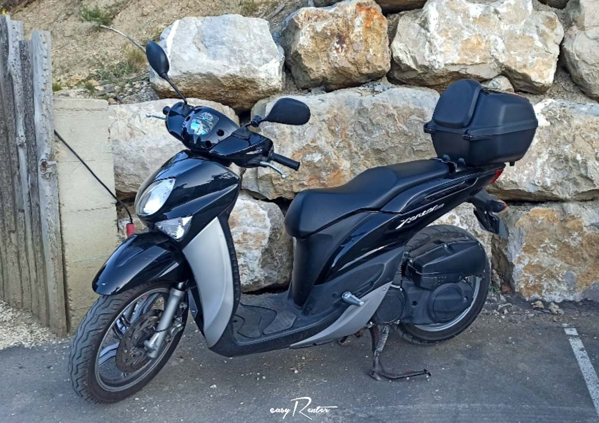 location moto Cholet Kawasaki Z 900  14886