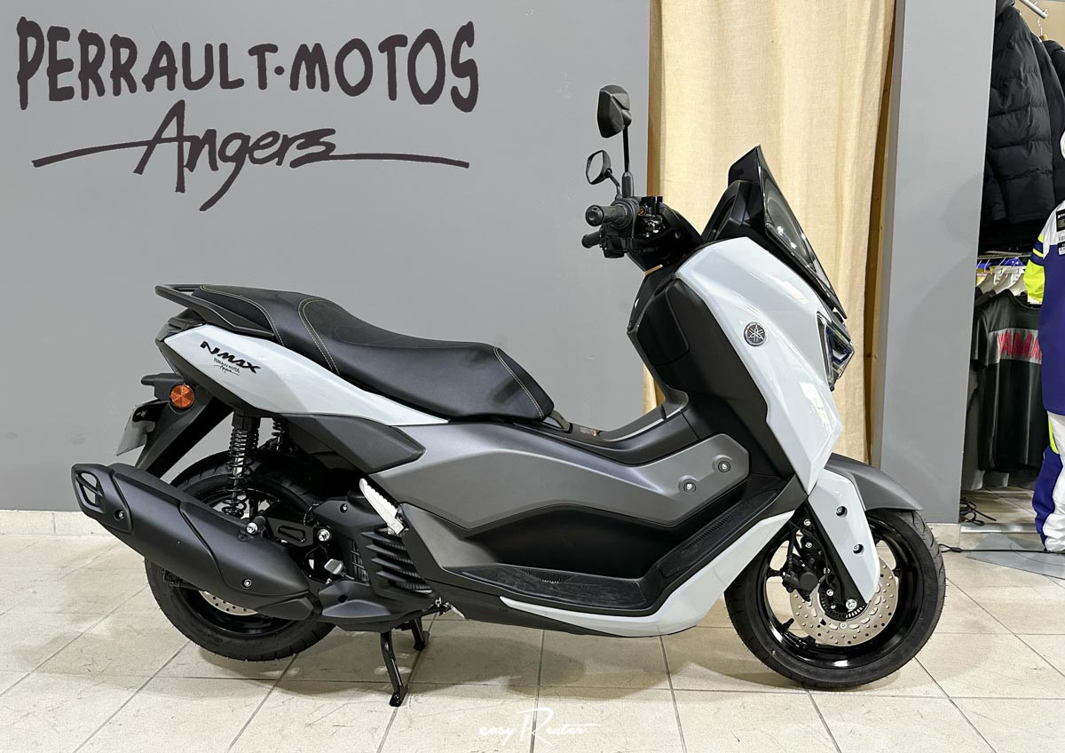 location moto angers Yamaha MT09 TRACER GT