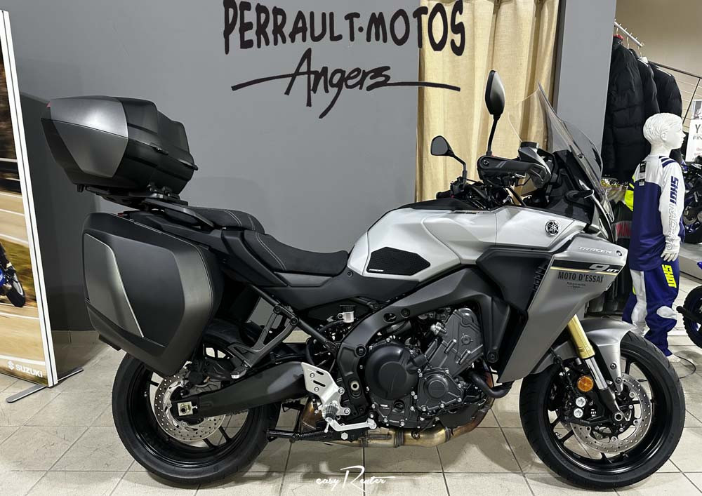 location moto angers Yamaha MT09 TRACER GT