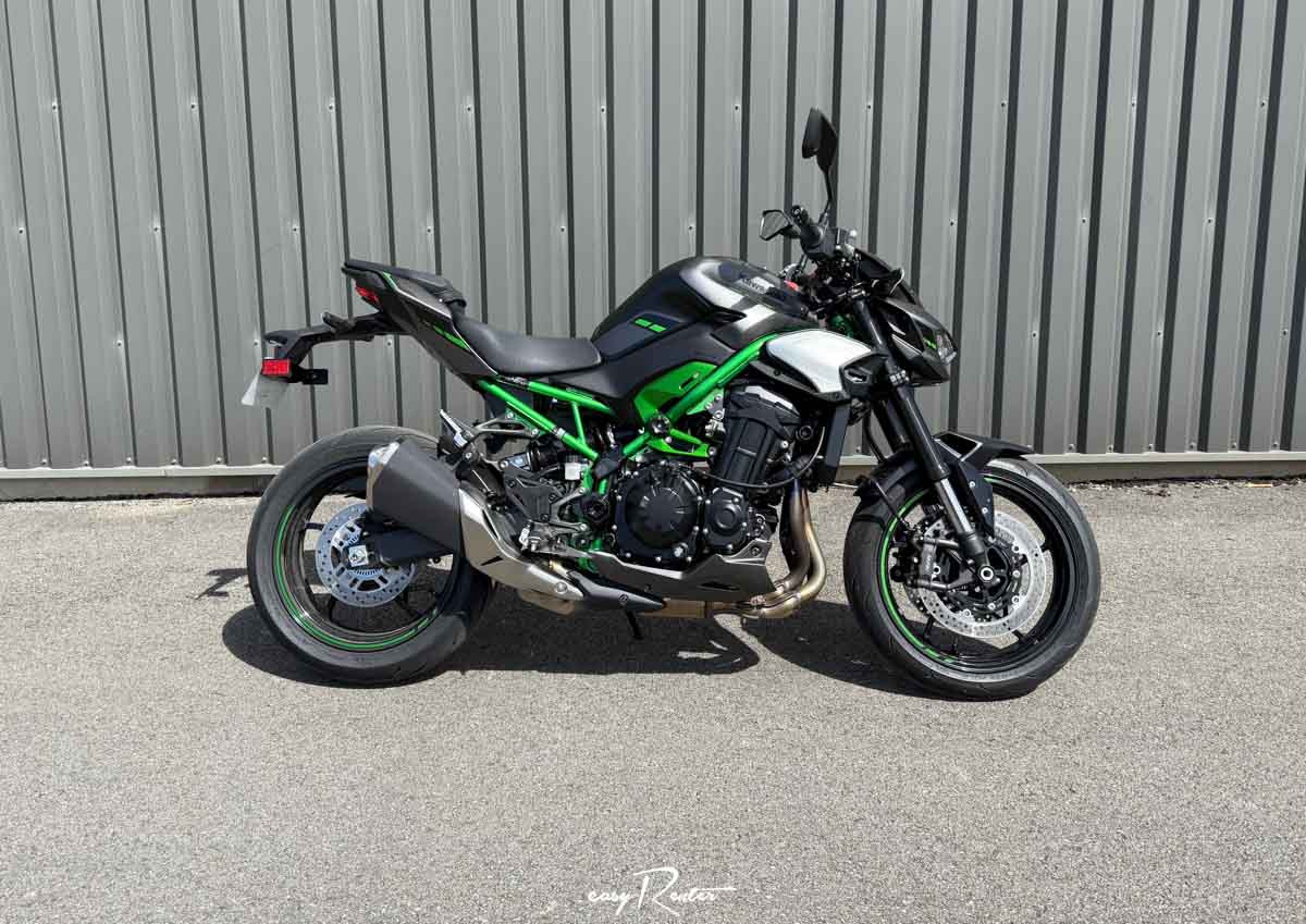 location moto Le Mans Kawasaki Z 650 1