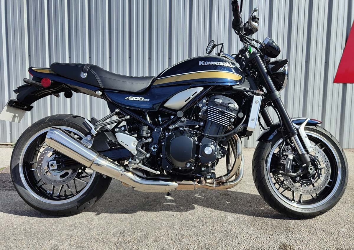 location moto Marseille Kawasaki Z900 RS 13098