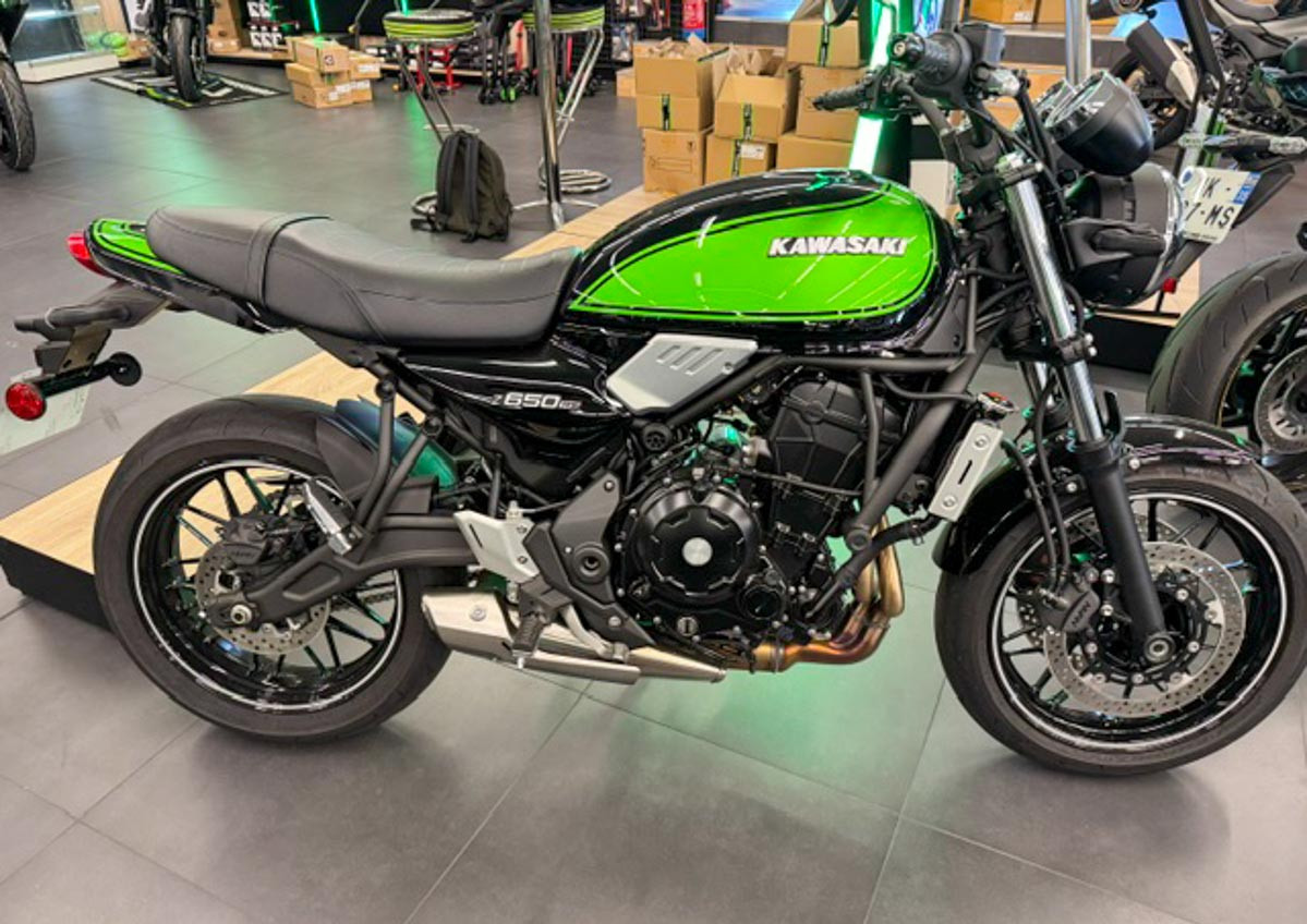 Location moto Annecy Kawasaki 1000 Versys 4