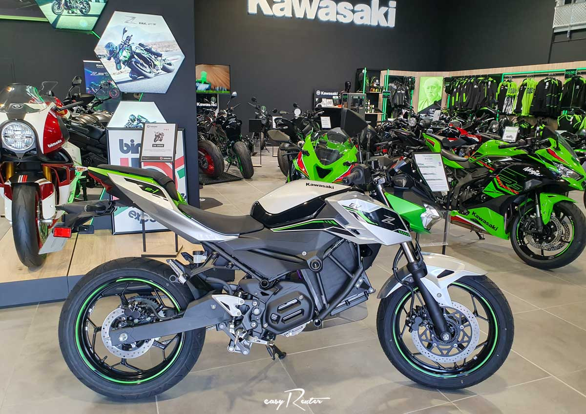 location moto Le Mans Kawasaki Z 650 1