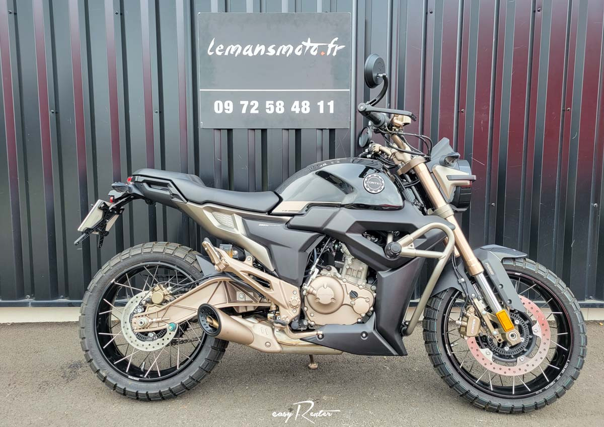 location moto le mans Ktm 790 Duke 1