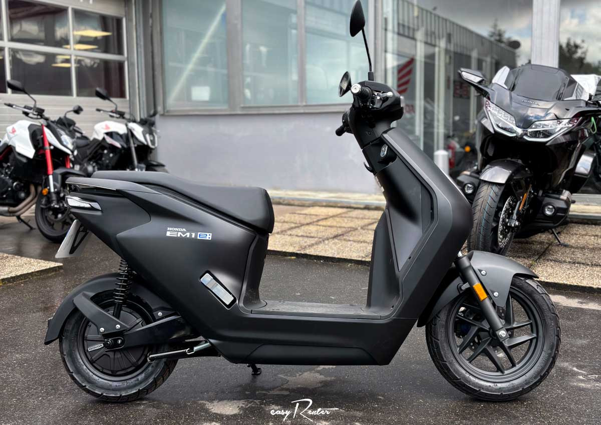 location scooter Melun Honda Em1 e 1