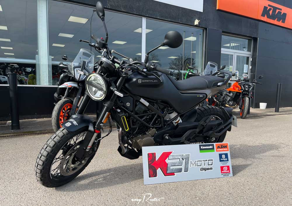 location moto Vannes KTM 890 Adventure A2 15293