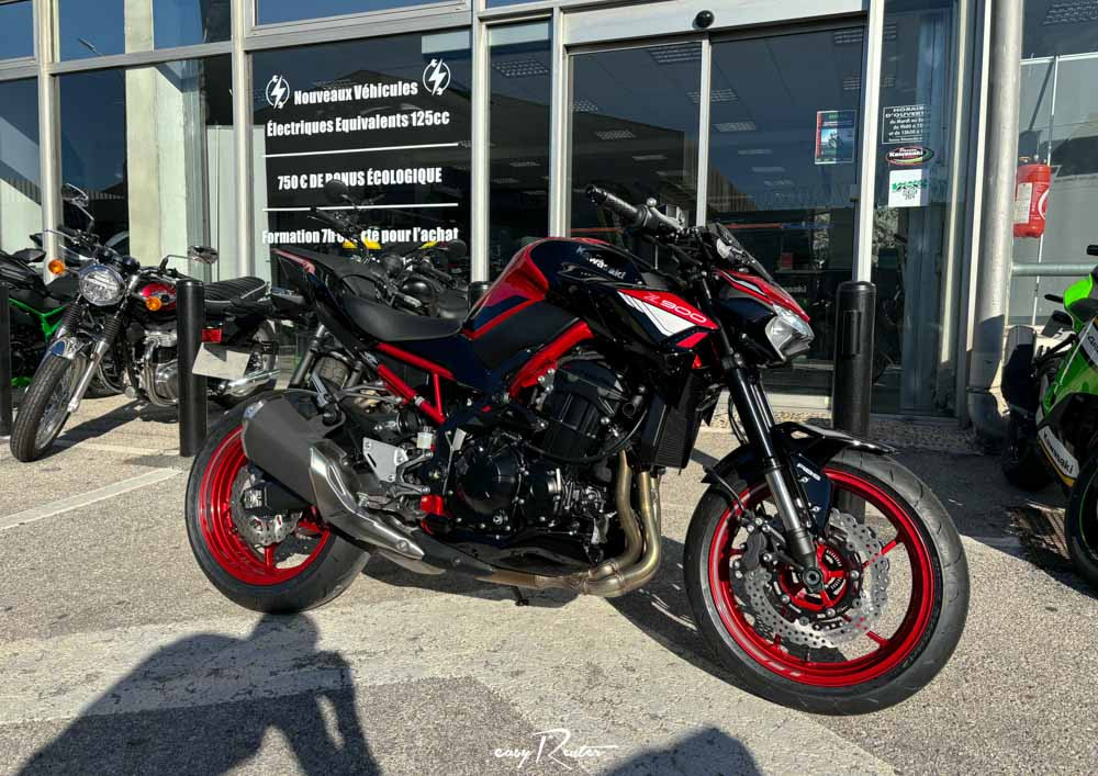 Location moto La Rochelle Kawasaki Z 900 RS 1