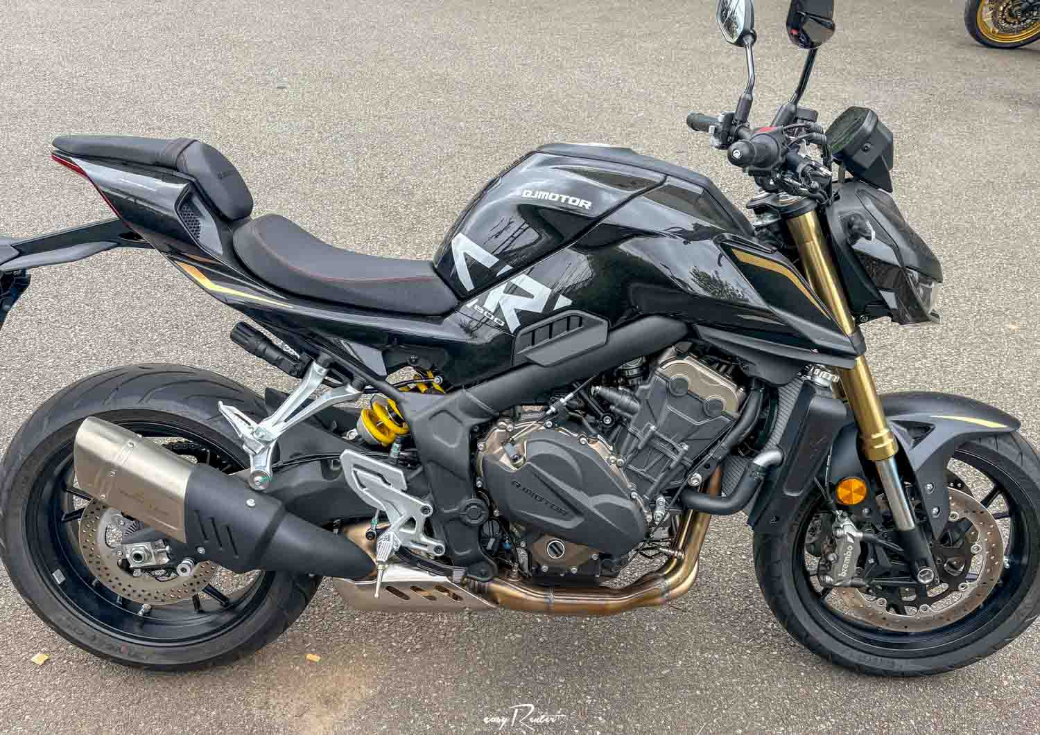 location moto Rodez Brixton Crossfire 500 14785