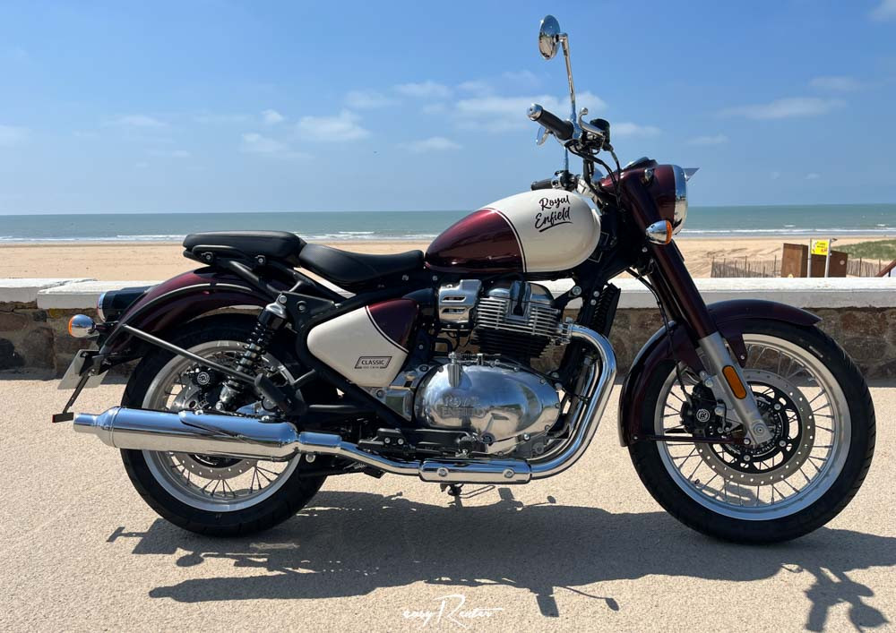 location moto Les Sables-DOlonnes Royal Enfield Classic 650 A2 2