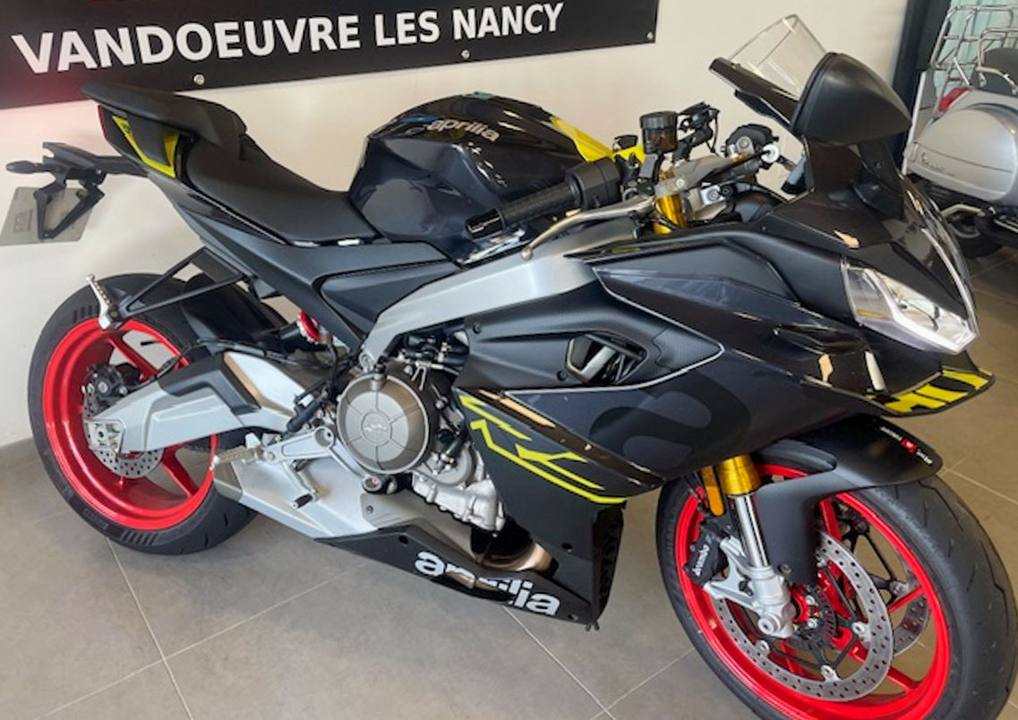 location moto Nancy Guzzi V85 Travel 14932