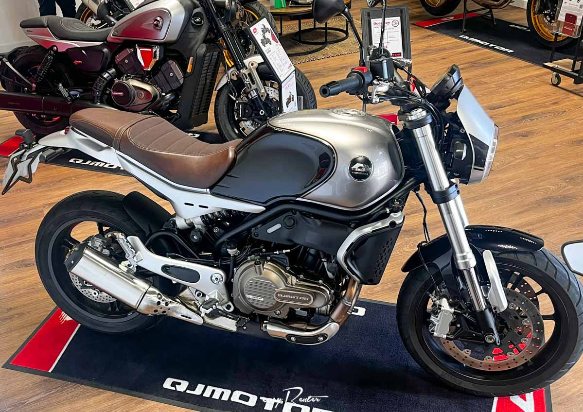 location moto Pierrelaye Royal Enfield 650 Continental GT A2 16022