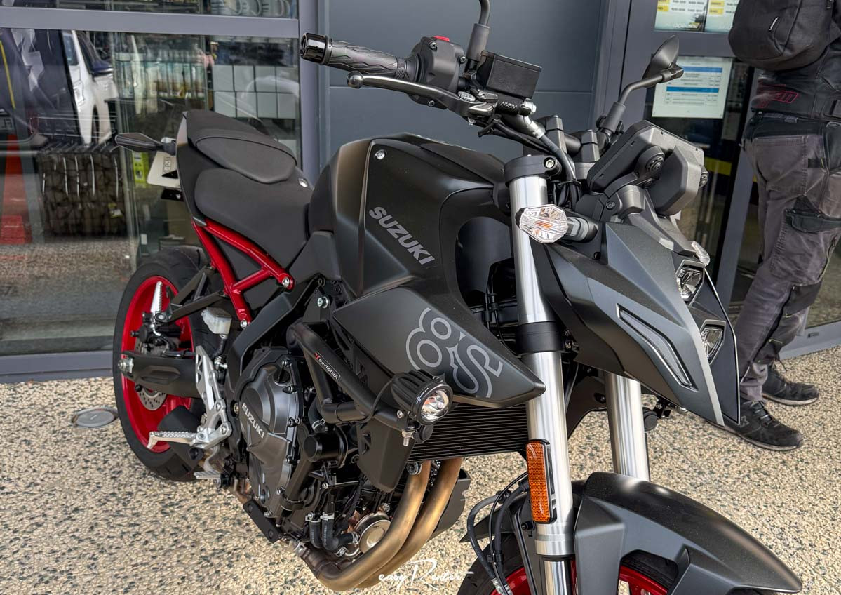 location moto Rouen Suzuki V-Strom DL 1000 1