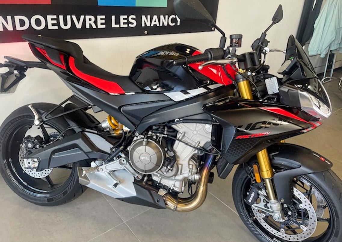 location moto Nancy Guzzi V85 Travel 14932