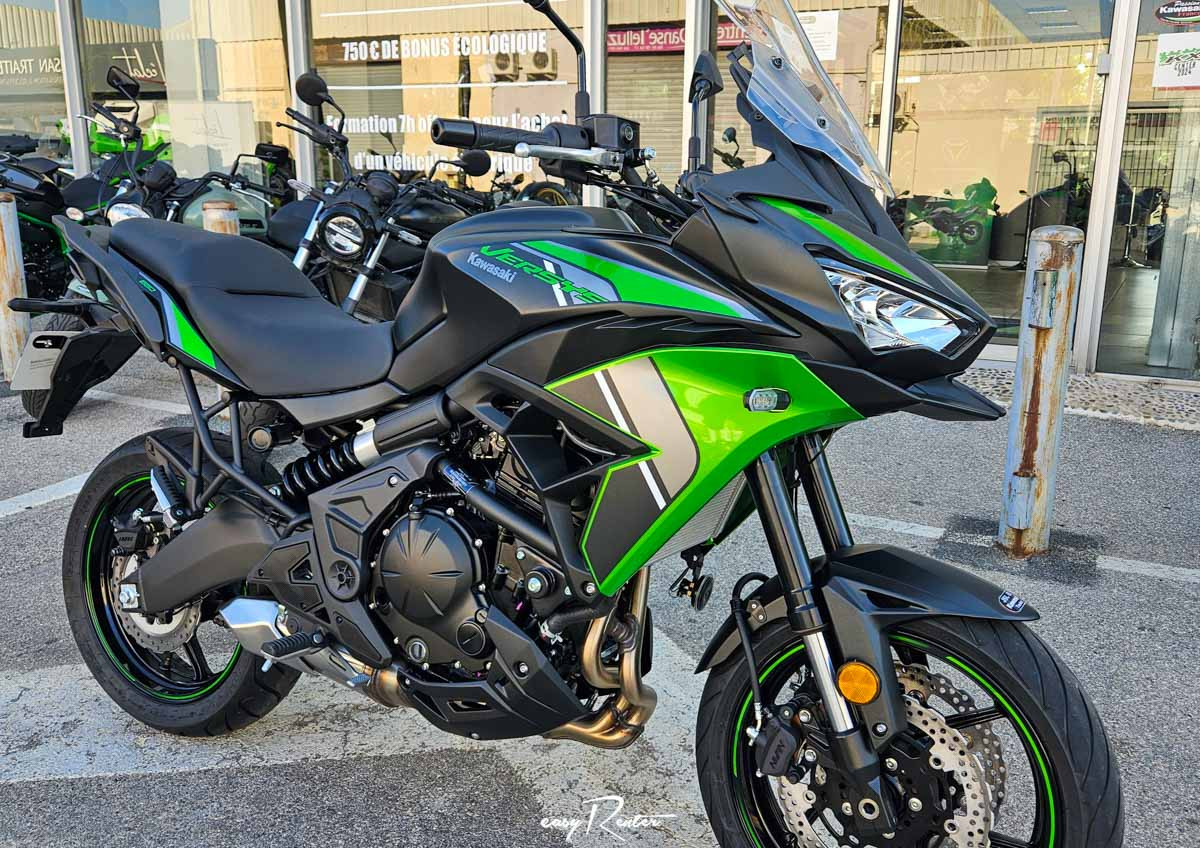 Location moto La Rochelle Kawasaki Z 900 RS 1