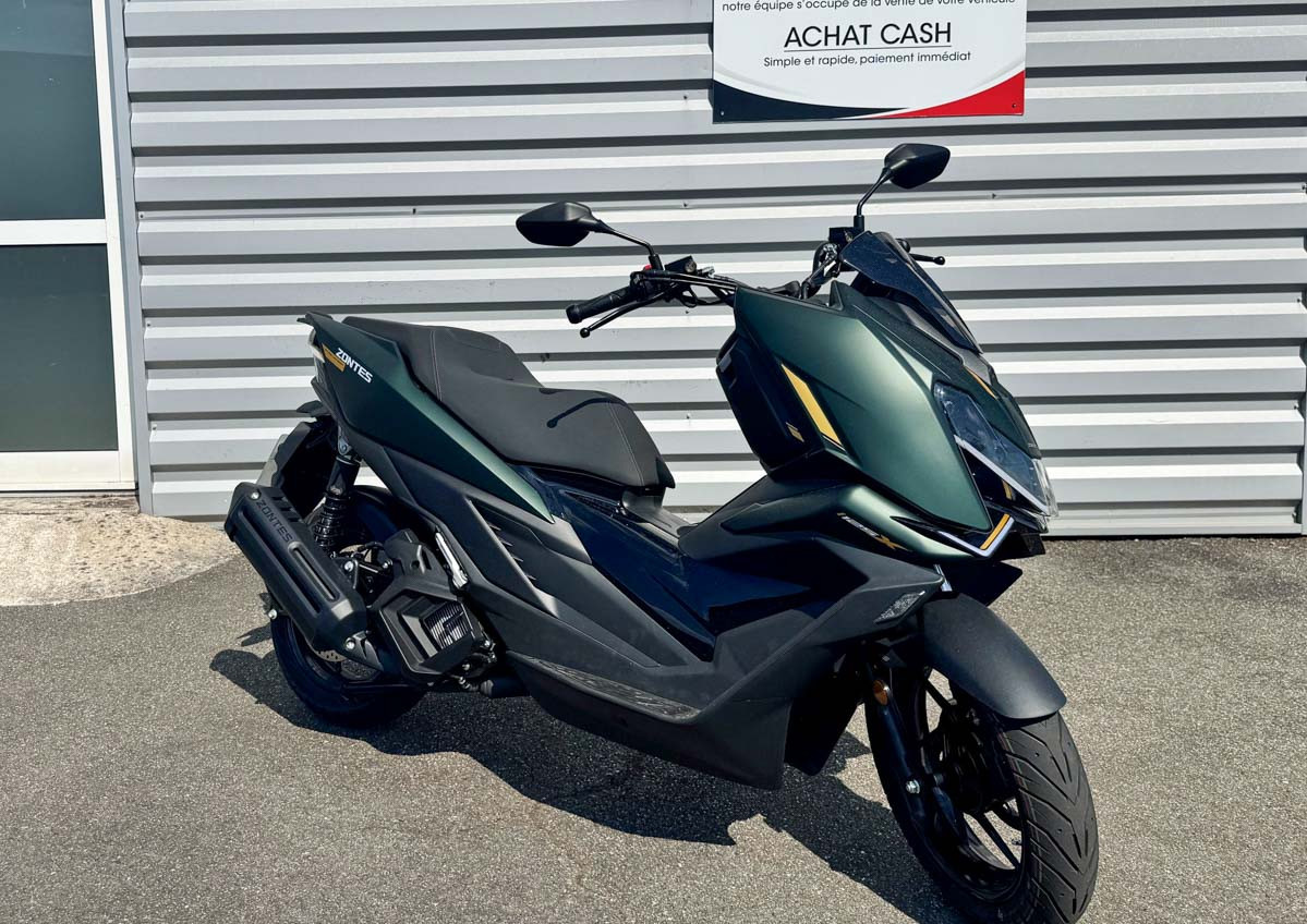 location moto Angers KTM 890 Duke L 15589