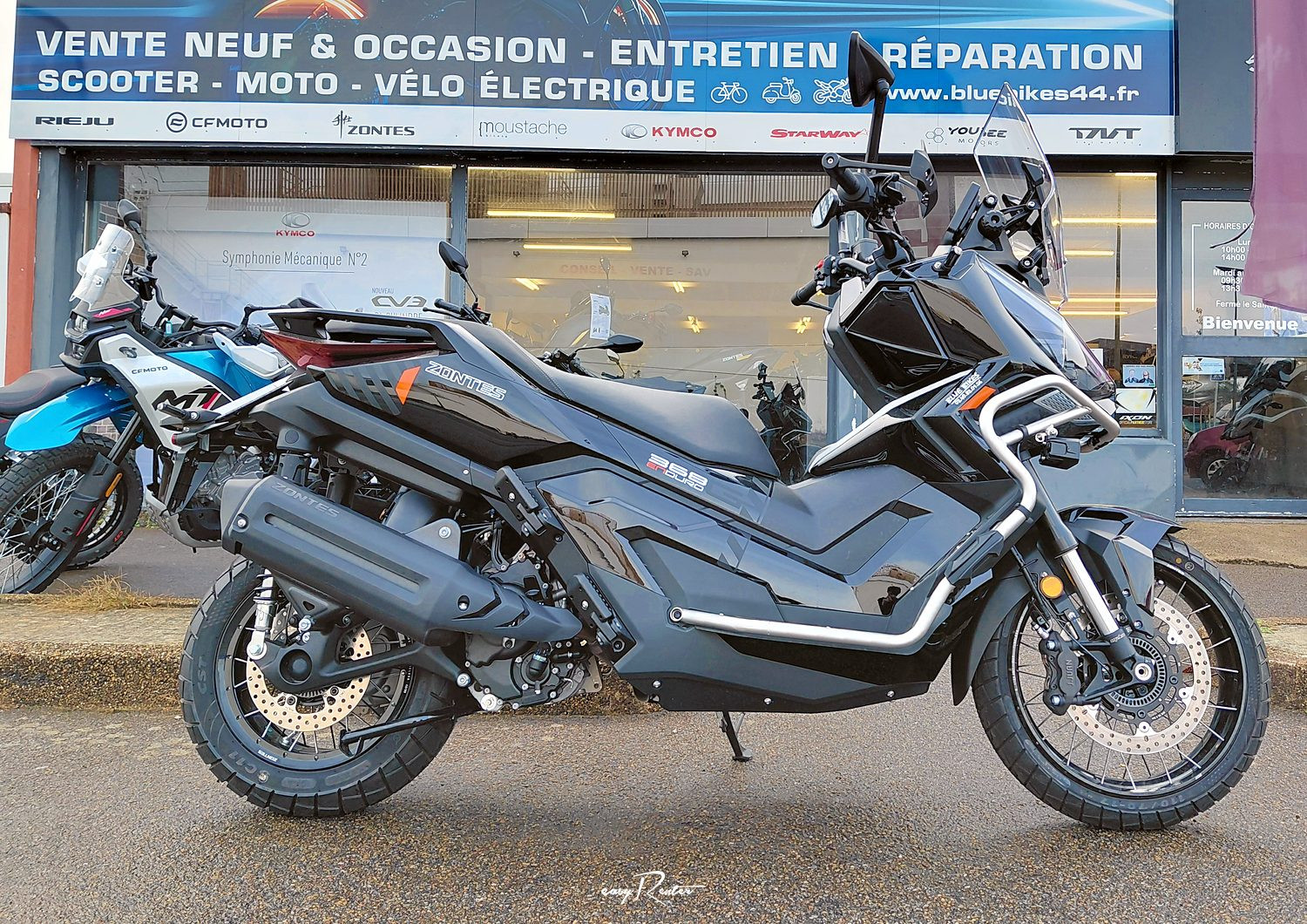 Location moto Pau KTM 790 Duke L 1