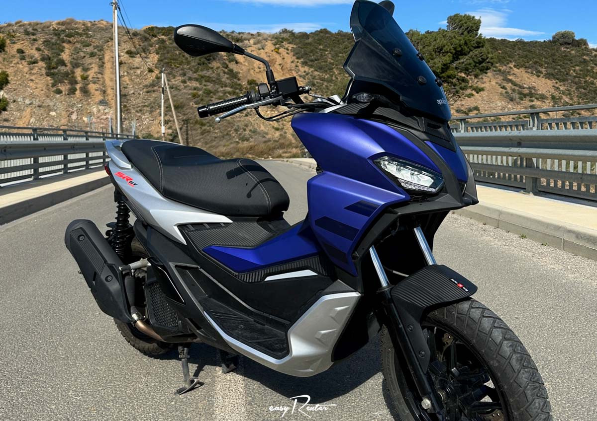 Location scooter Narbonne Piaggio MP3 500 LT
