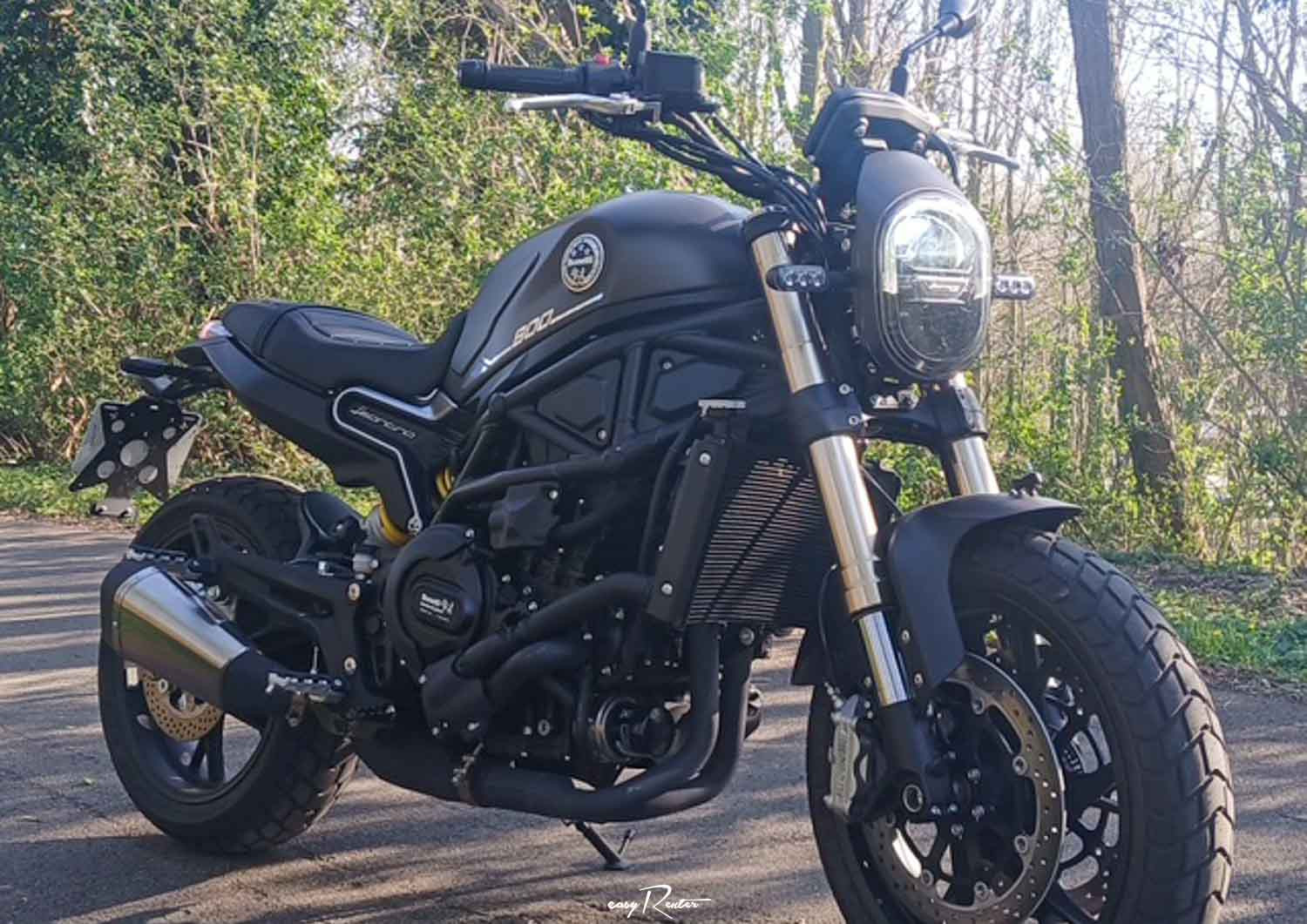 location moto Arras Benelli Leoncino 800 A2 1