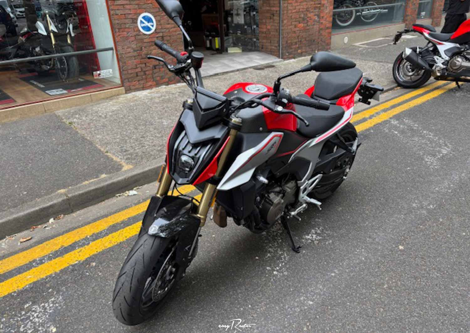 location moto Saint-Maximin Benelli 752 S A2 2020 8533