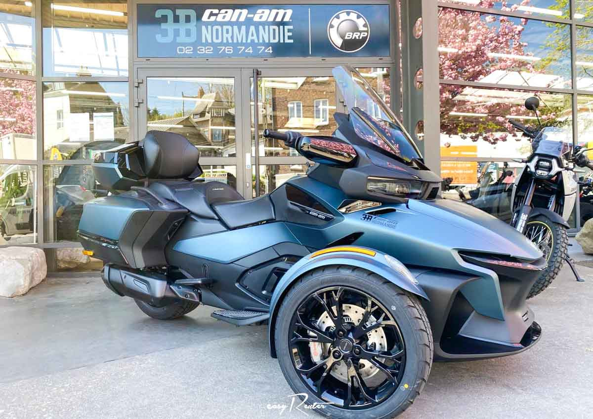 Location moto Annecy Kawasaki 1000 Versys 4