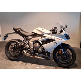 location moto Triumph Daytona 660