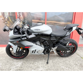 location moto CFMoto 675 SR-R