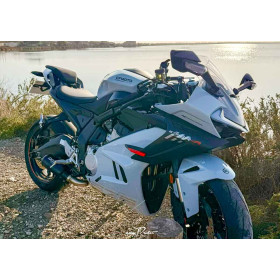 location moto CFMoto 675 SR-R