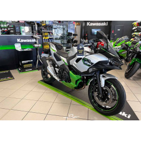 location moto Kawasaki Ninja 7 Hybrid