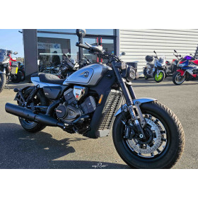 location moto QJ Motor SRV 600 V4