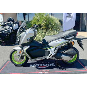 location moto QJ Motor ATR 125