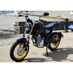 location moto Rieju 125 Tango Scrambler