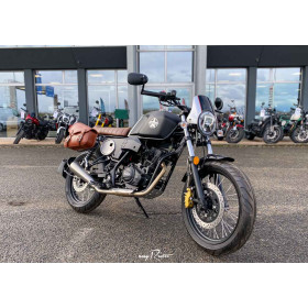 location moto UM Motorcycles Scrambler X Cafe 125