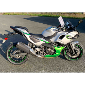 location moto Kawasaki Ninja 7 Hybrid