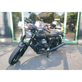 location moto Moto Guzzi V7 850 Stone Noir Ruvido