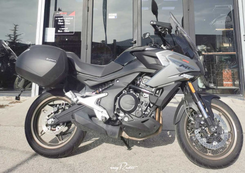 location moto Cholet Kawasaki Z 900  14886