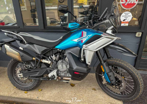 location moto Saint-Maximin Benelli 752 S A2 2020 8533