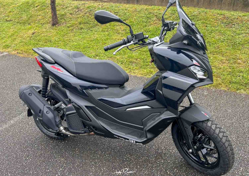 Location moto Mayenne Aprilia TUONO V4 1100 FACTORY MY19 1