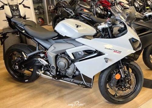 Location moto Rouen Triumph 800 tiger XCA