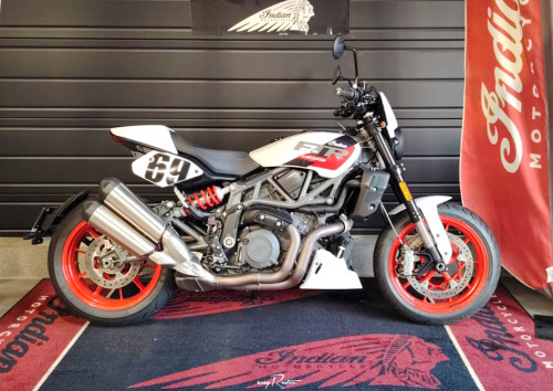 Location moto Pau KTM 790 Duke L 1