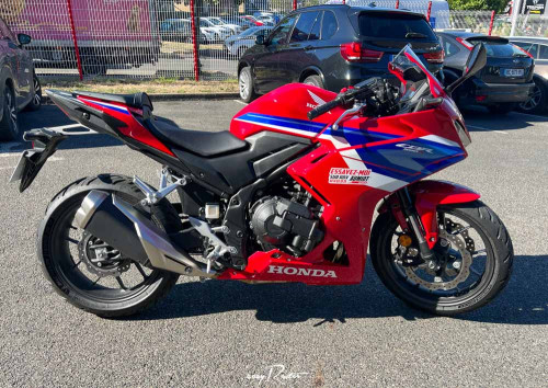location moto royan Honda CB125R 2