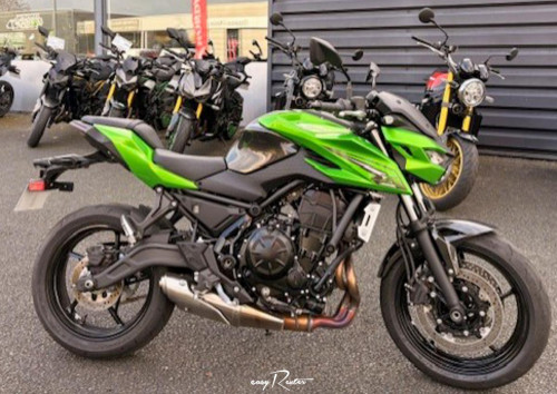 location moto Angers Kawasaki Z900 RS 15641