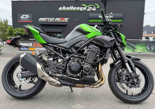 Location moto La Rochelle Kawasaki Z 900 RS 1