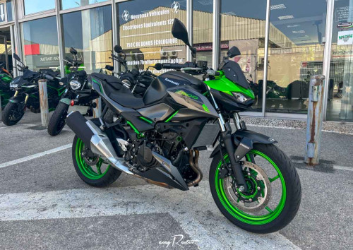 Location moto La Rochelle Kawasaki Z 900 RS 1