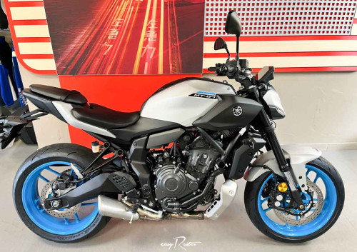 location scooter Aix-en-Provence yamaha tmax 2