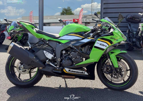 location moto Angers Kawasaki Z900 RS 15641