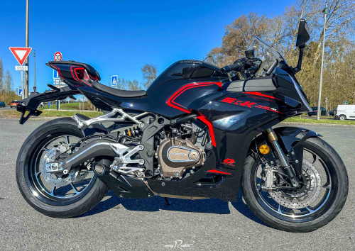 Location moto La Rochelle Kawasaki Z 900 RS 1