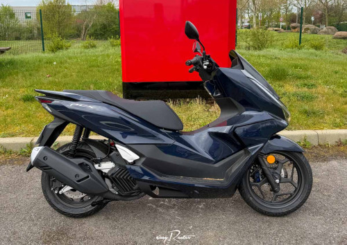 location scooter Melun Honda PCX 125 1