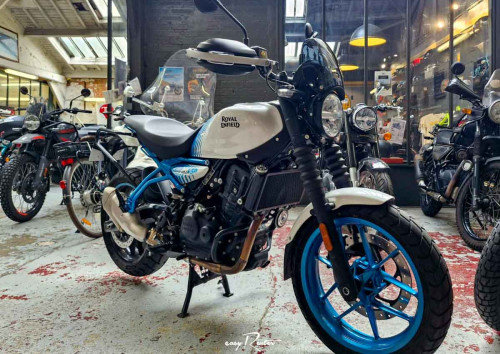 location moto Levallois-Perret Royal Enfield Guerrilla 450 A2 1