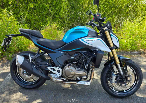 Location moto Pau KTM 790 Duke L 1